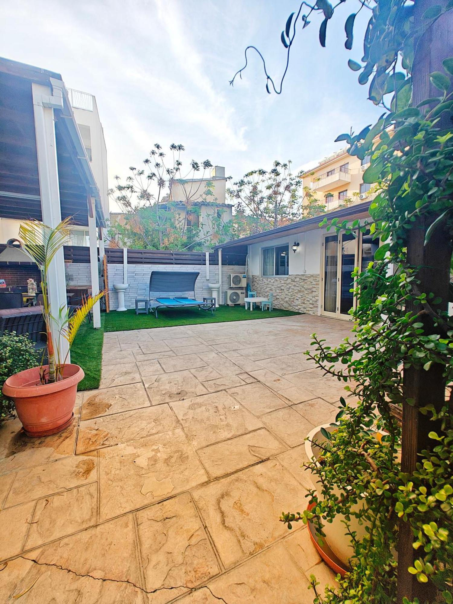 Mamas Summer House Larnaca Esterno foto